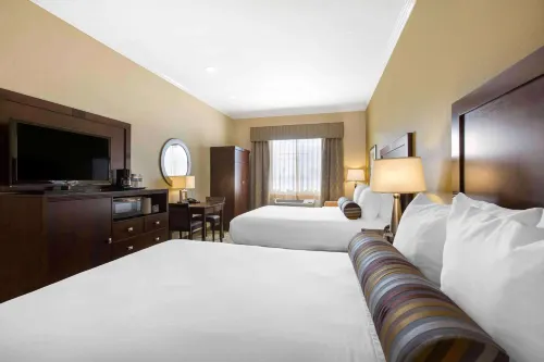 The Oaks Hotel & Suites Kamar Photos