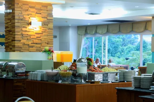 Sea Breeze Jomtien Resort Питание Photos