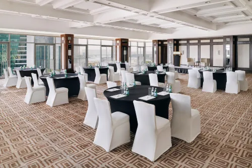 InterContinental Hotels Bahrain Business Facilities Photos