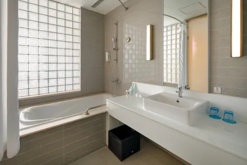 Holiday Inn Express Luoyang City Center Photos