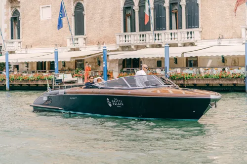 The Gritti Palace, a Luxury Collection Hotel, Venice Рядом с отелем Photos