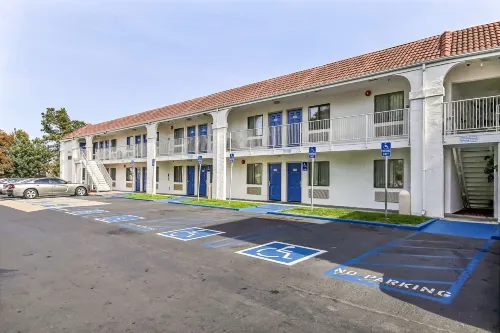 Motel 6 Pinole, CA Khu vực công cộng Photos