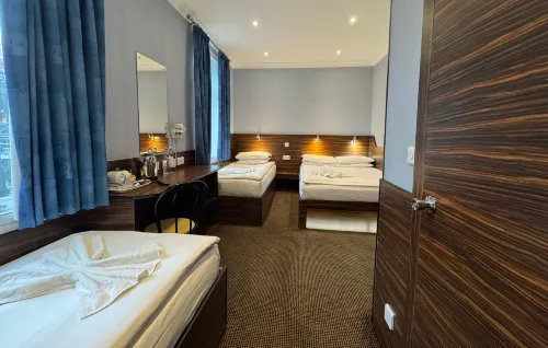 Crestfield Hotel Photos