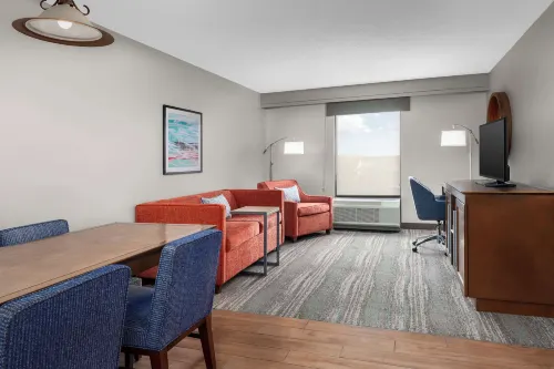 Hampton Inn & Suites Lake Mary at Colonial TownPark Photos