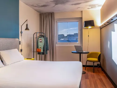 Ibis Malaga Centro Ciudad Photos