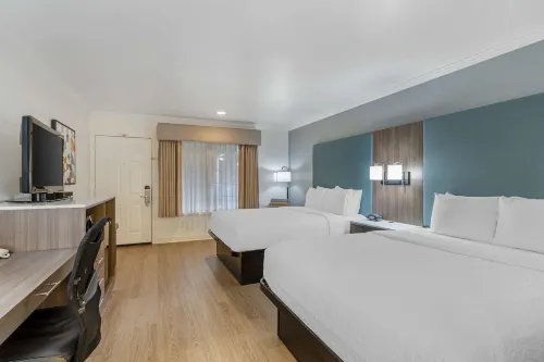 Best Western Plus Riviera Photos