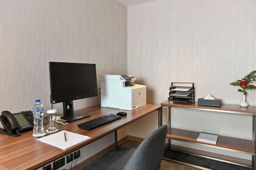 Clarion Hotel Jeddah Airport Business Facilities Photos