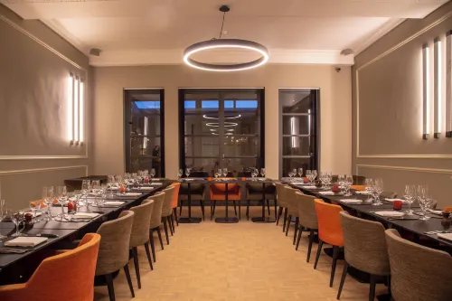 Hotel Montanus Restauration Photos