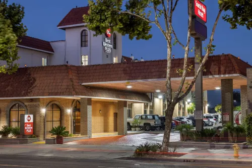 Best Western Plus South Bay Hotel Exterior Photos