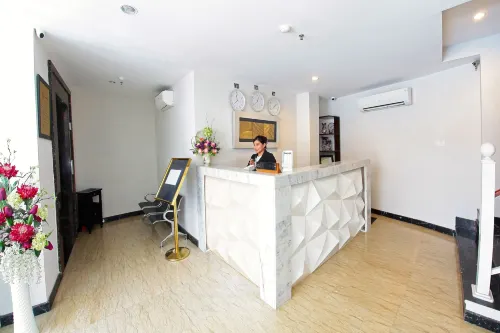The One Hotel Makassar Area Publik Photos