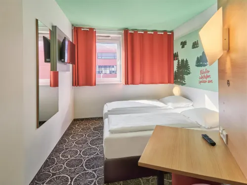 B&B HOTEL Aschaffenburg Rooms Photos