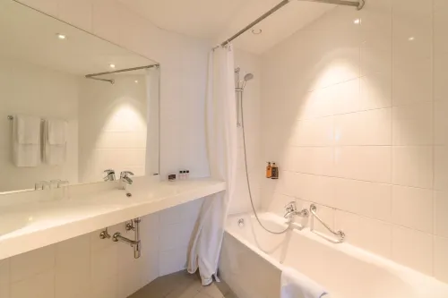 Alma Grand Place Hotel Photos