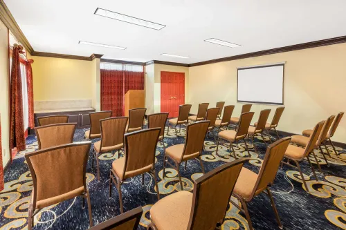 Affordable Suites of America Detroit-Warren Espaces Affaires Photos
