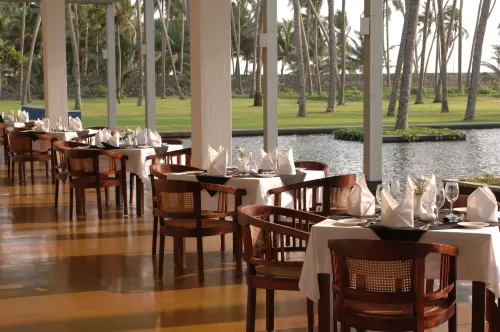 The Blue Water - Geoffrey Bawa Heritage - City Resort Hotel Ruokailu Photos