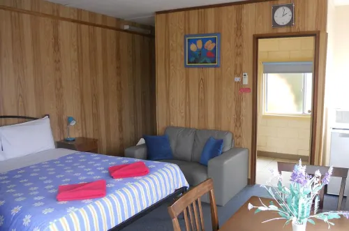 Summers Rest Units Rooms Photos