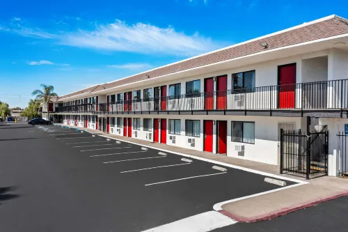 Econo Lodge Stockton Near I-5 Fairgrounds Exterior Photos