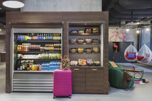 Moxy Lausanne City Espaces publics Photos