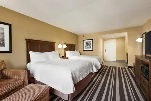 Hampton Inn Washington-Dulles Int'l Airport South Photos
