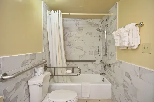 SureStay Hotel by Best Western Sarasota Lido Beach Rooms Photos