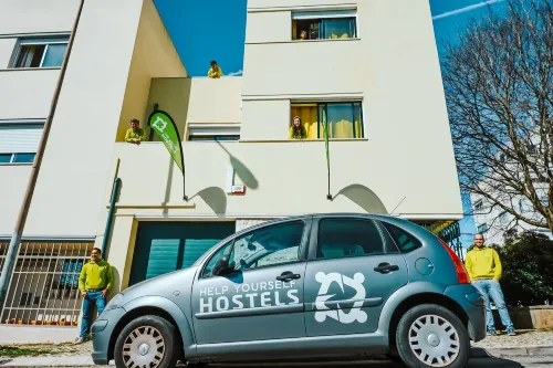 Help Yourself Hostels - Restelo Extérieur Photos