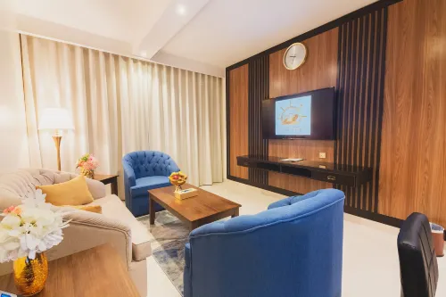 Golden Ship Hotel Photos
