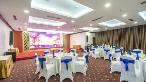 Song Loc Luxury Hotel Restauration Photos