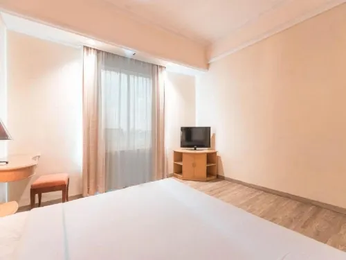 Hotel Bulevar Tanjung Duren Jakarta Photos