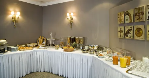 Best Western Plus Hotel Villa D'est Restauration Photos