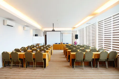 The One Hotel Makassar Relaksasi & Rekreasi Photos