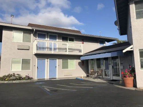 Pacific Inn Monterey Exterior Photos