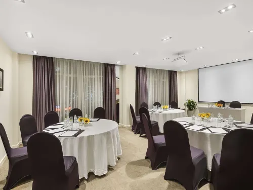 Mercure Hanoi la Gare Business Facilities Photos