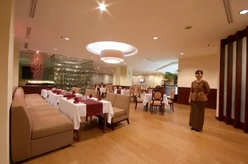 Hotel Gran Puri Manado Dining Photos