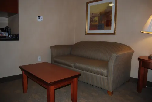 Holiday Inn Express & Suites Auburn Hills Photos