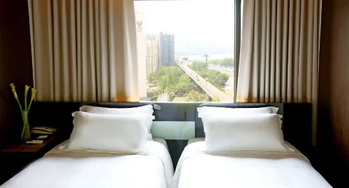 The Riverside Hotel Rooms Photos