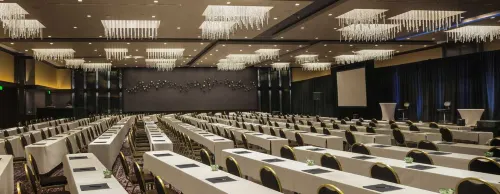 Hilton Los Angeles Airport Business Photos