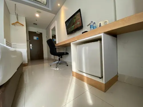 BATIQA Hotel & Apartments Karawang Zimmer Photos