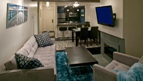 Oceanside Marina Suites - A Waterfront Hotel Photos