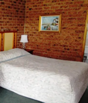 The Wayfarer Motel Photos