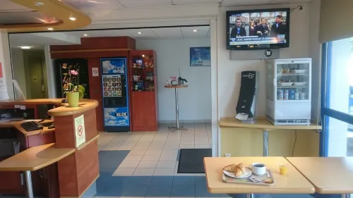 Ibis Budget Orléans Sud Co’met Espaces publics Photos