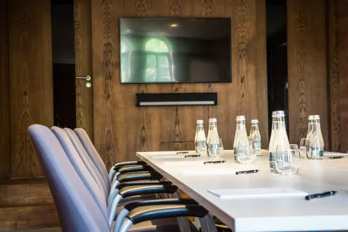 City Park Hotel & Residence Business Photos