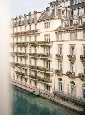 Baur au Lac À proximité de l'hôtel Photos
