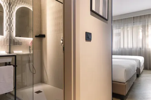 Living Place Hotel Photos