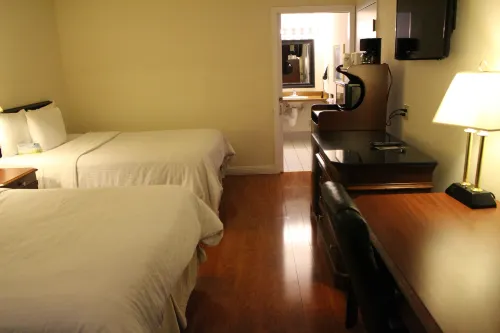Days Inn & Suites by Wyndham Sunnyvale Rooms Photos