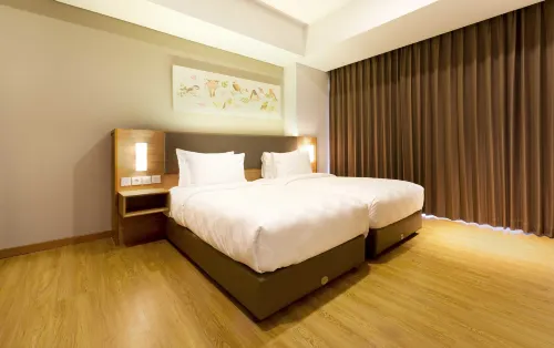Aviary Hotel Bintaro Photos