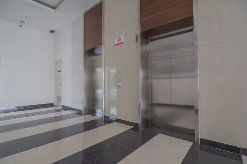 RedDoorz Apartment @ Sentul Tower Area Publik Photos