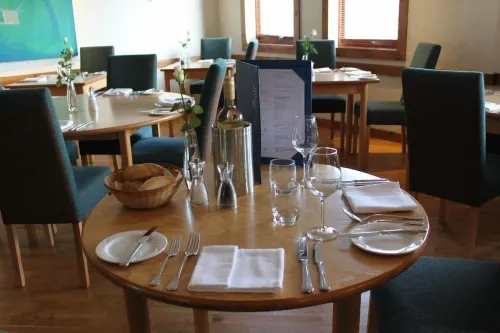 Best Western Plus Milford Hotel Dining Photos