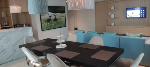 EASTERN HOTEL BOJONEGORO Makanan Photos