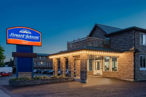 Howard Johnson by Wyndham Gananoque Extérieur Photos