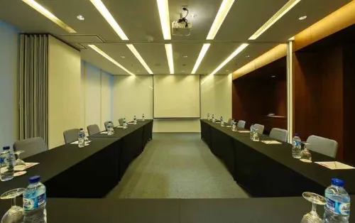 Ra Premiere Simatupang Jakarta Бизнес-удобства Photos