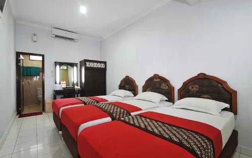 Hotel Batik Yogyakarta Photos